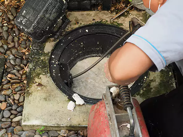 Why Choose Weymouth Plumbing Pros for Clogged Drain Repair in Weymouth, MA?